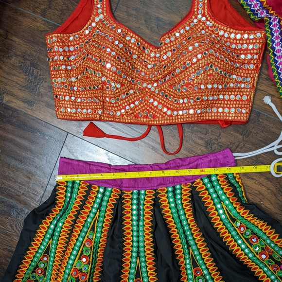 Beautiful indian lehenga choli/chaniya choli set - Picture 4 of 15